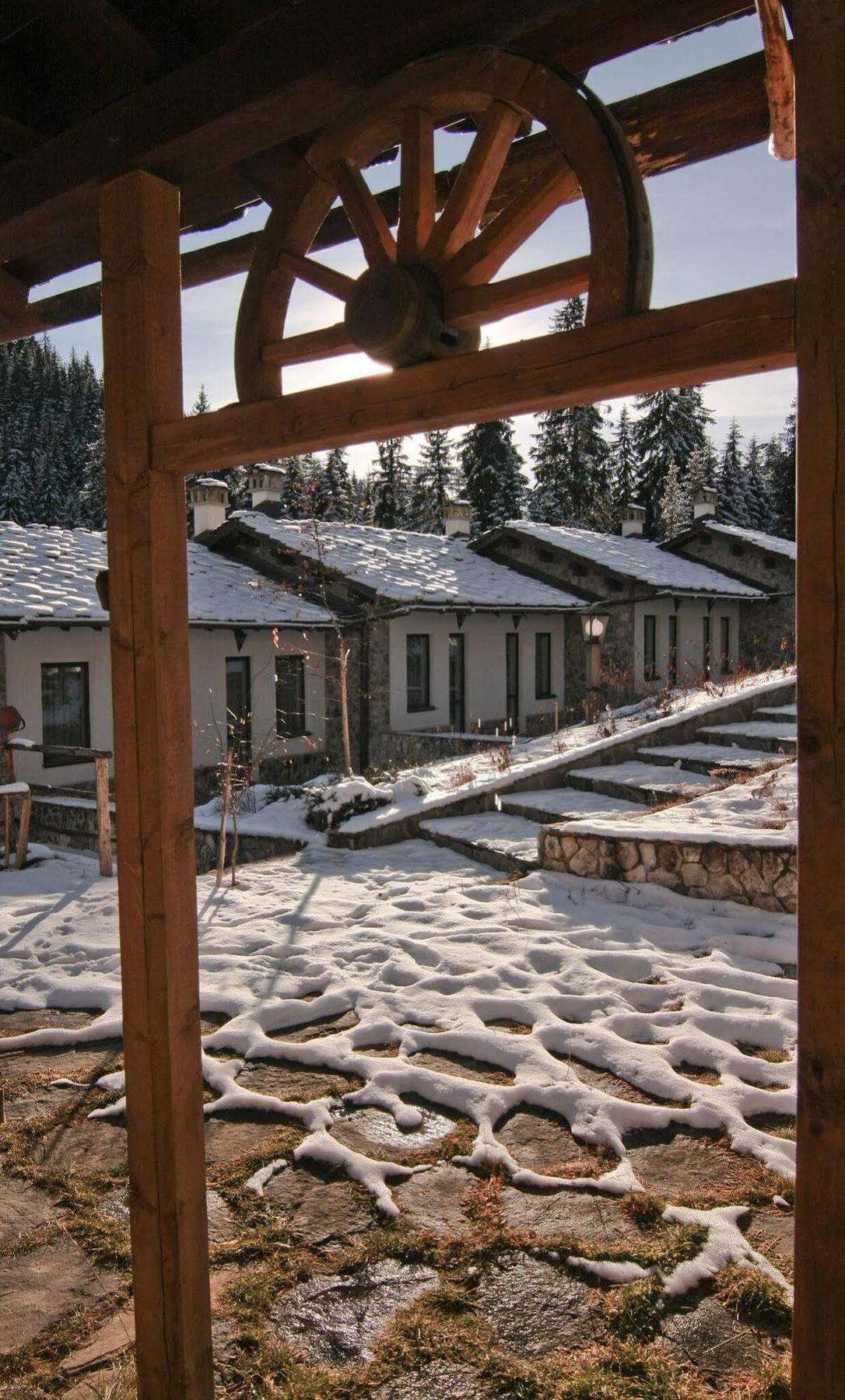 Holiday Village Kochorite Pamporovo Exterior photo