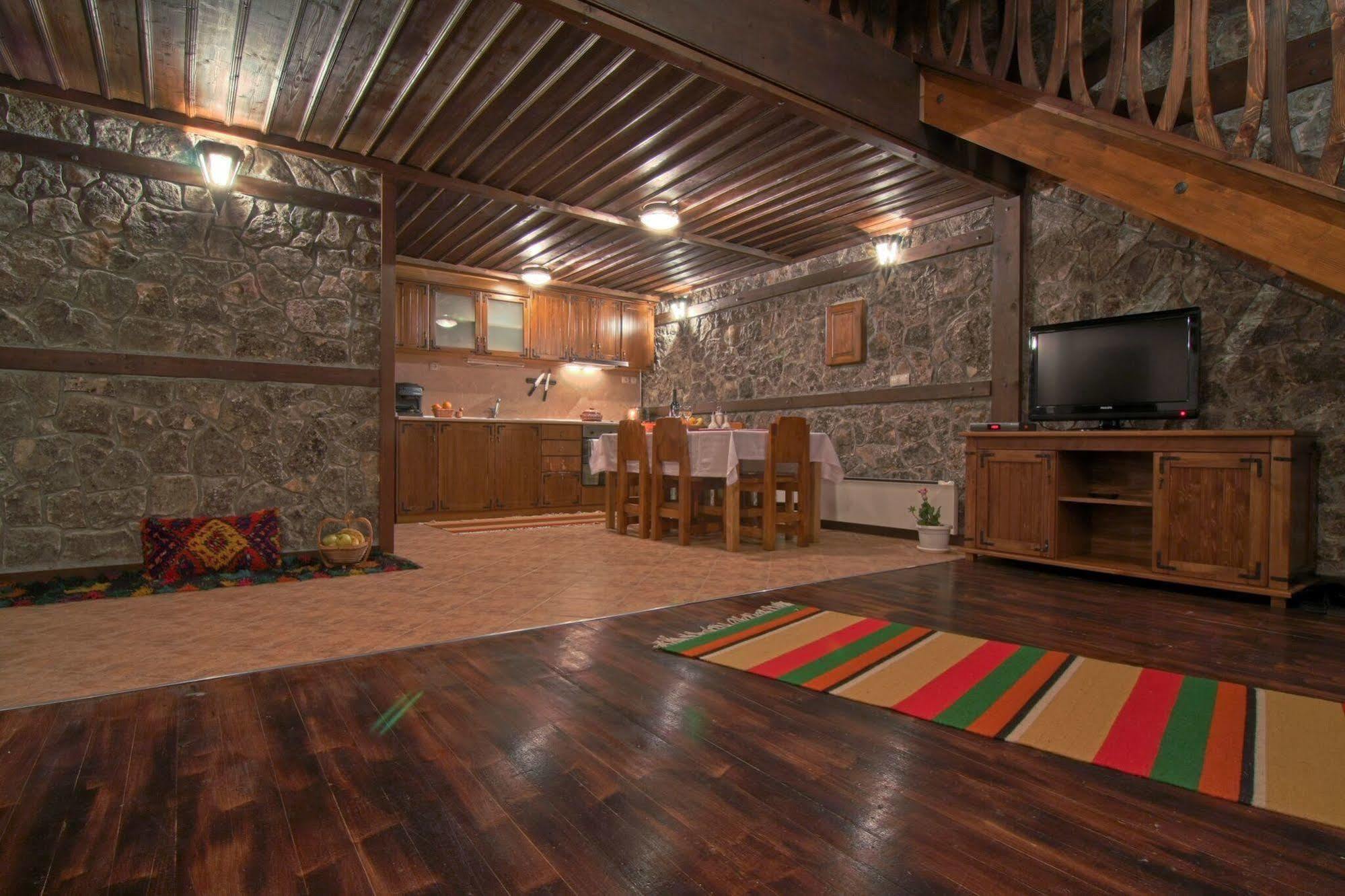 Holiday Village Kochorite Pamporovo Exterior photo